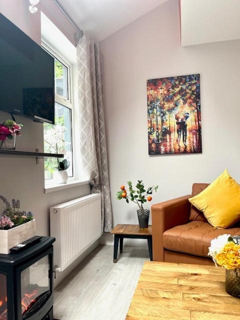 Trinity Apartments Four 1-Bedroom Apts Waterford City Centre Экстерьер фото